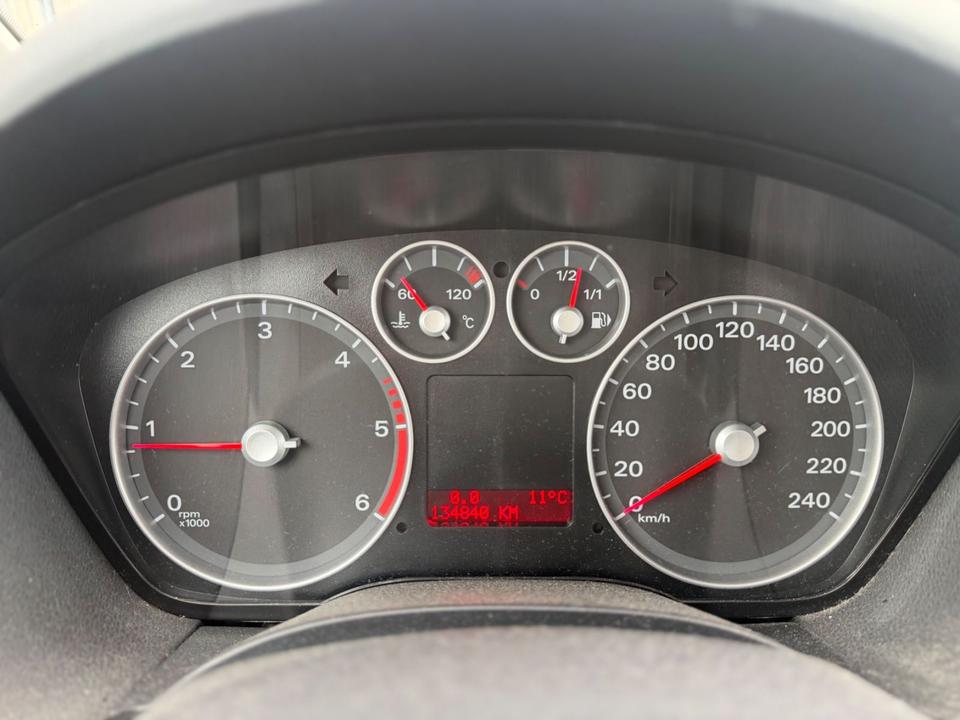 Ford C-Max 2007 — photo 18