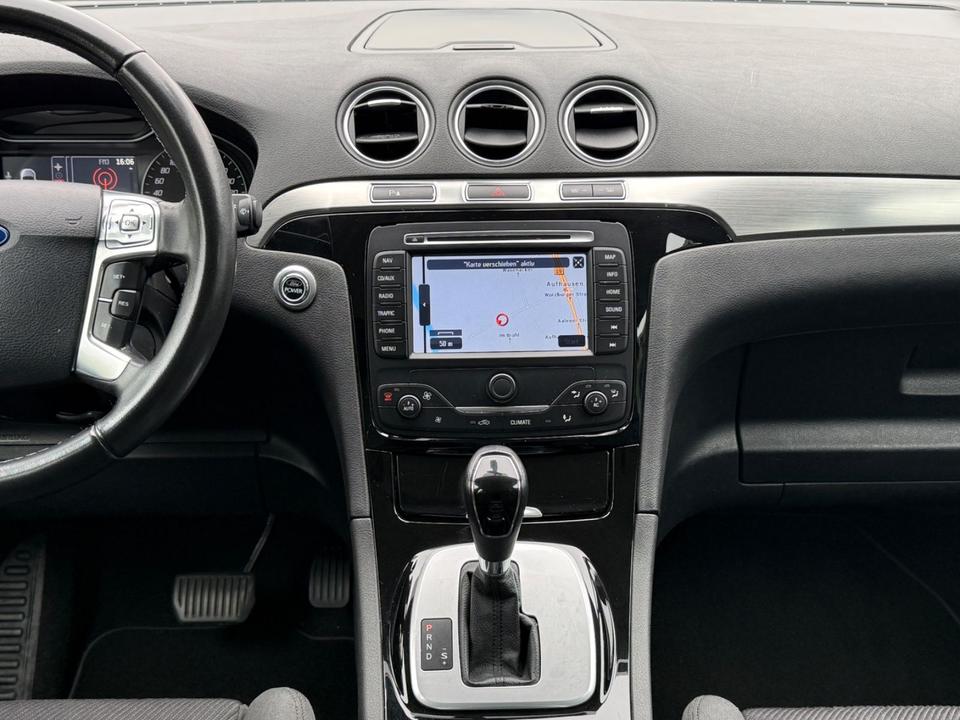 Ford S-Max 2012 — photo 9