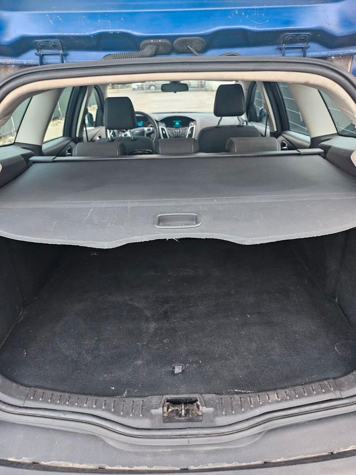 Ford Focus 2014 — photo 11