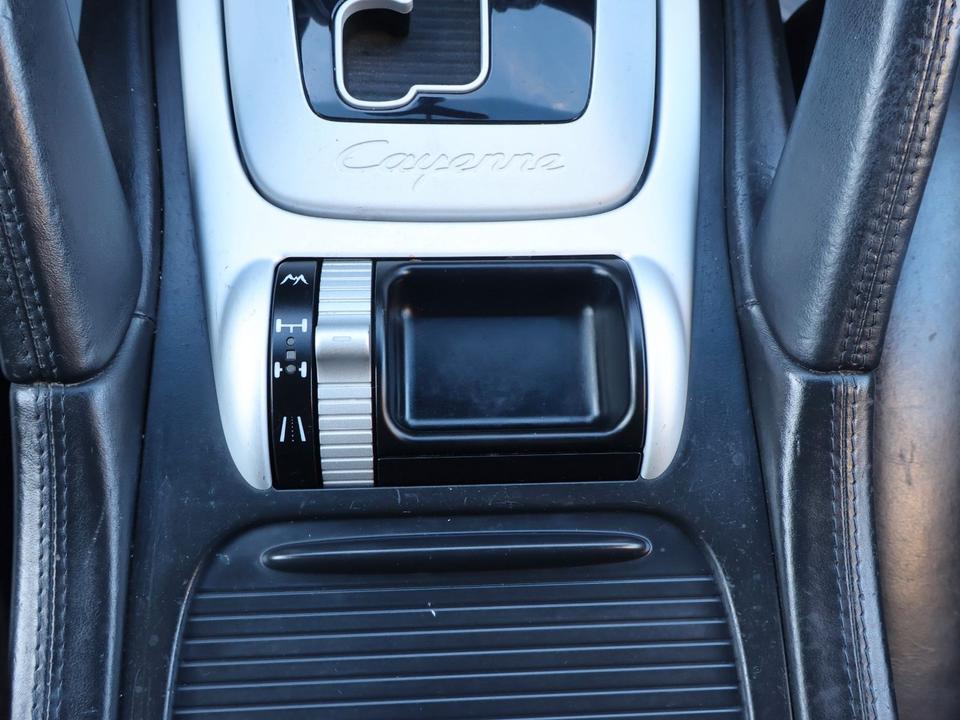 Porsche Cayenne 2006 — photo 12