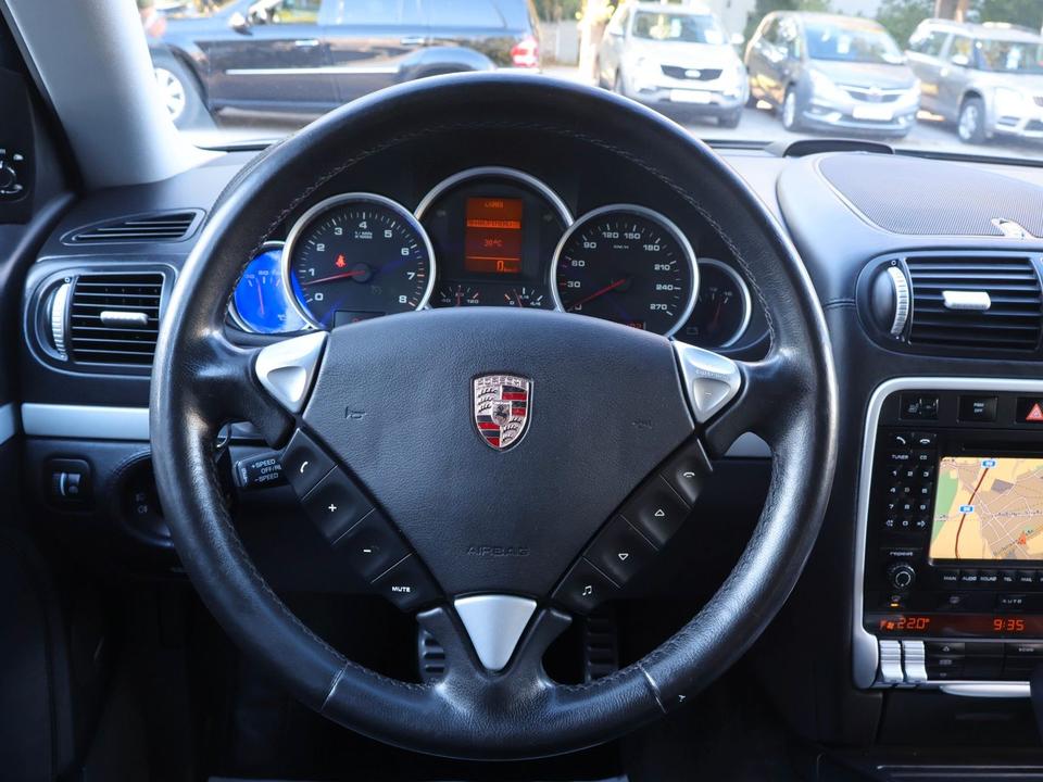 Porsche Cayenne 2006 — photo 14