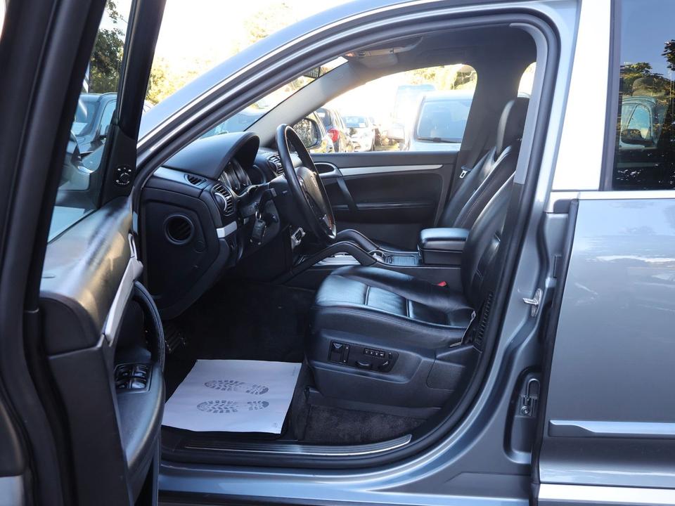 Porsche Cayenne 2006 — photo 16