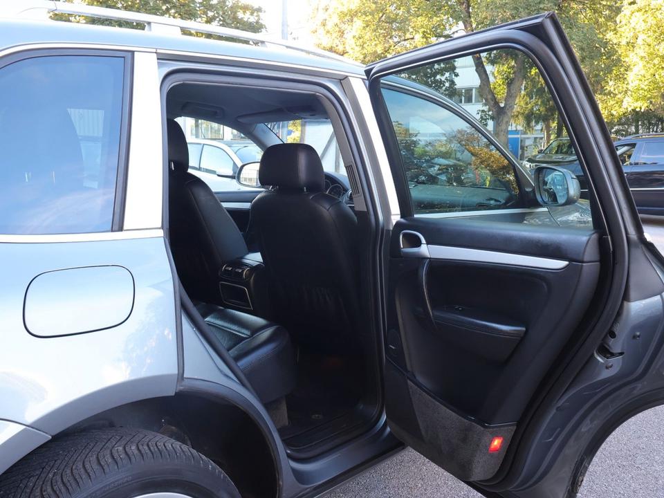 Porsche Cayenne 2006 — photo 30