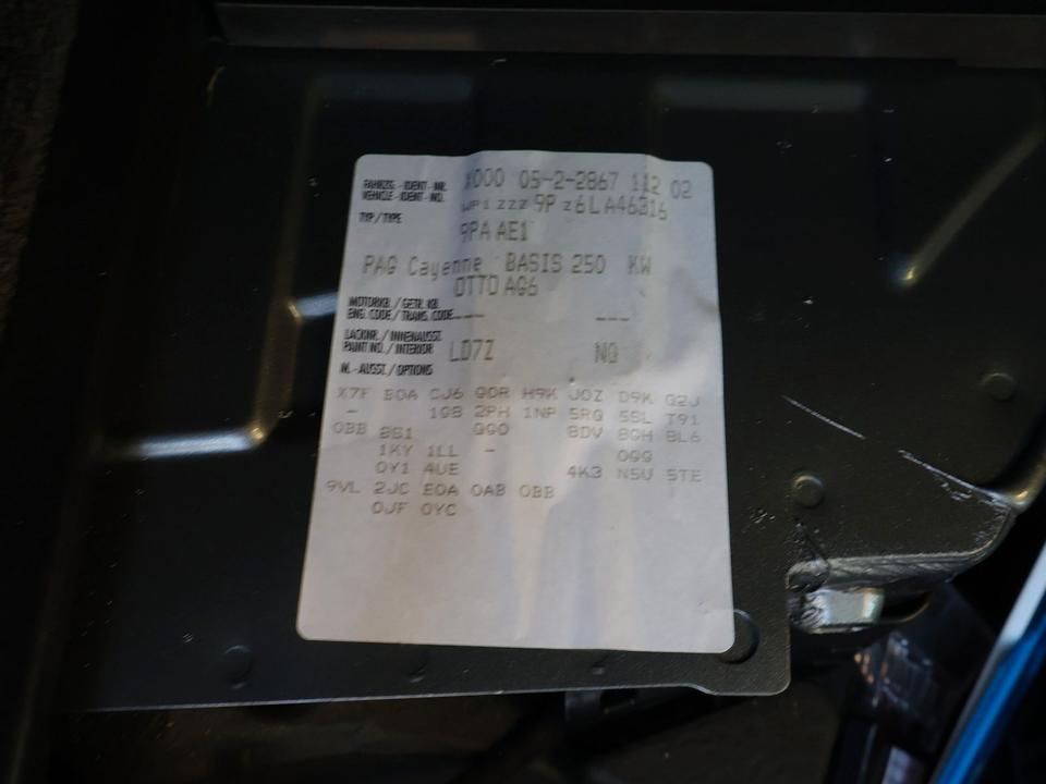 Porsche Cayenne 2006 — photo 38