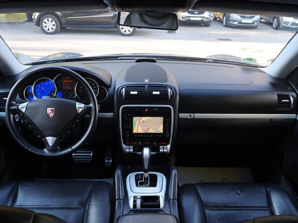 Porsche Cayenne 2006 — photo 9