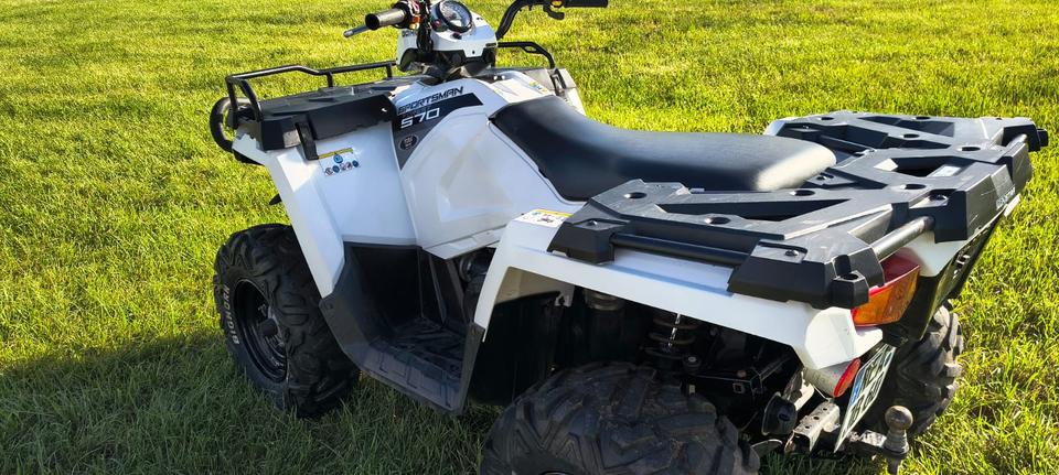 Weitere Motorräder Polaris Sportsman 570 Forest 2015 — engine 570 ccm