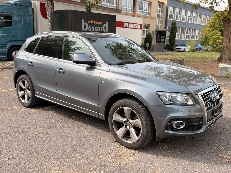 Audi Q5 2012 — engine