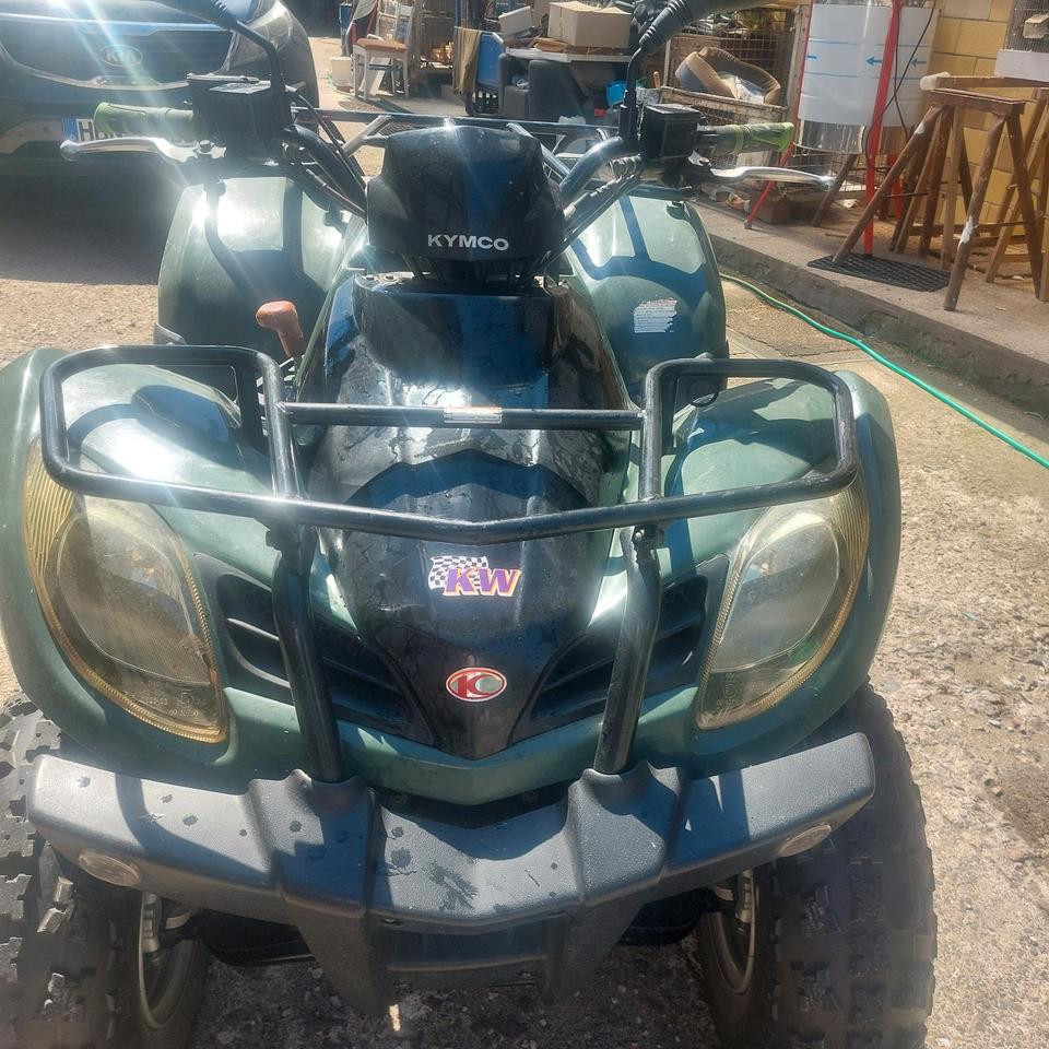Kymco Quad 300ccm 2006 — interior