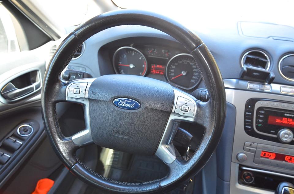 Ford S-Max 2007 — photo 11
