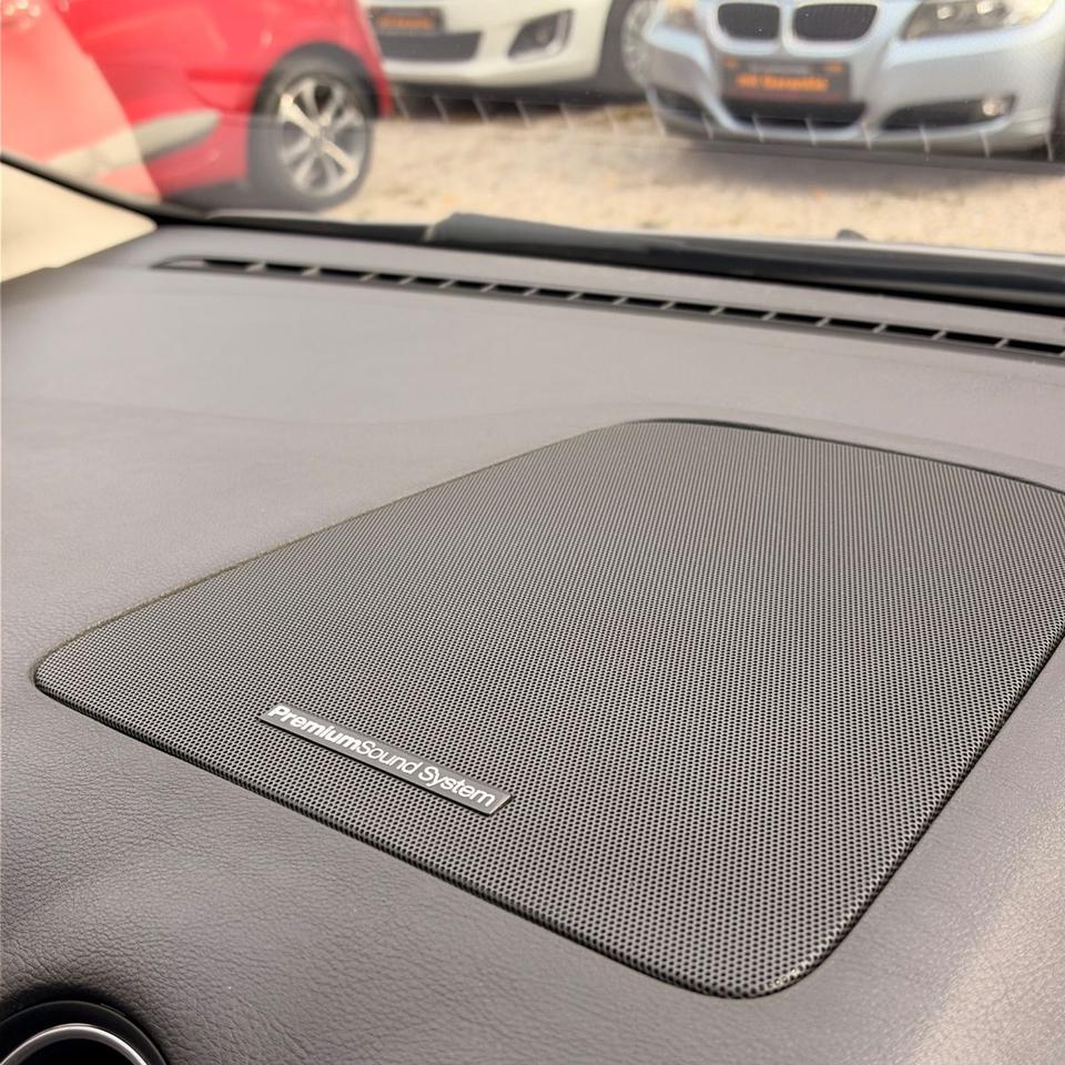 Ford S-Max 2011 — photo 13