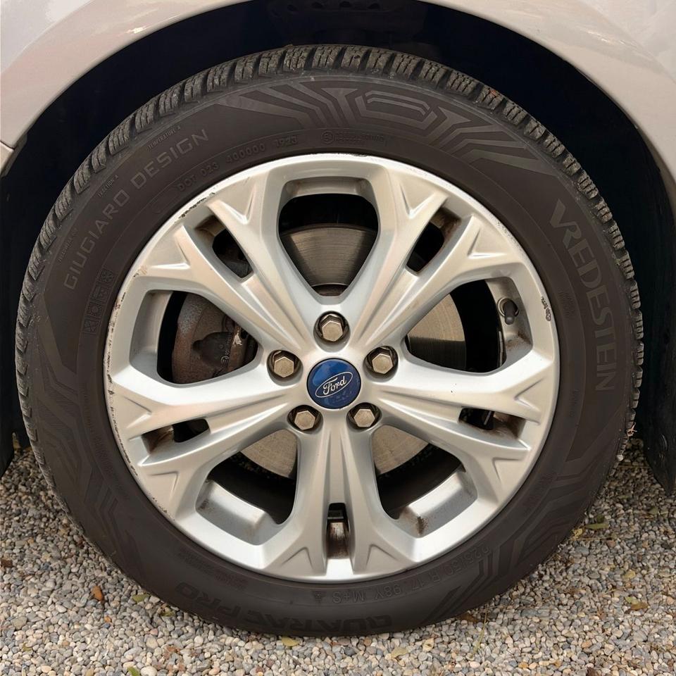 Ford S-Max 2011 — photo 15