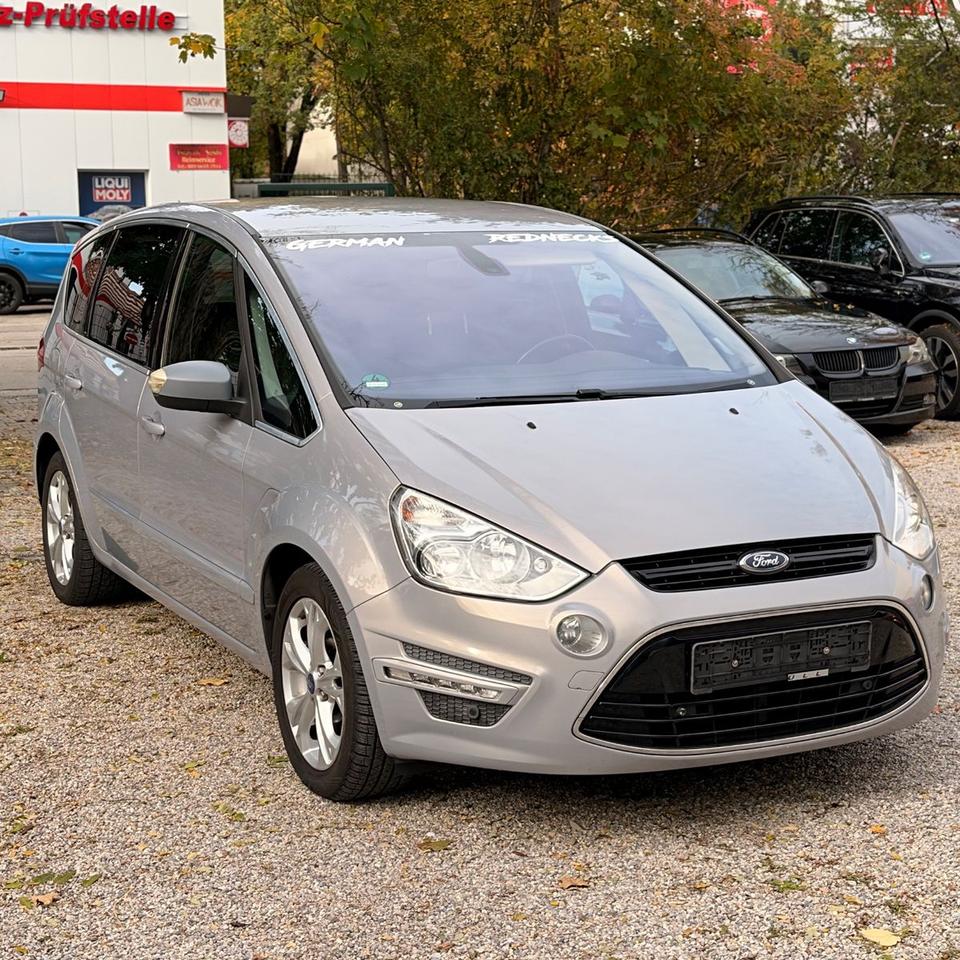 Ford S-Max 2011 — interior