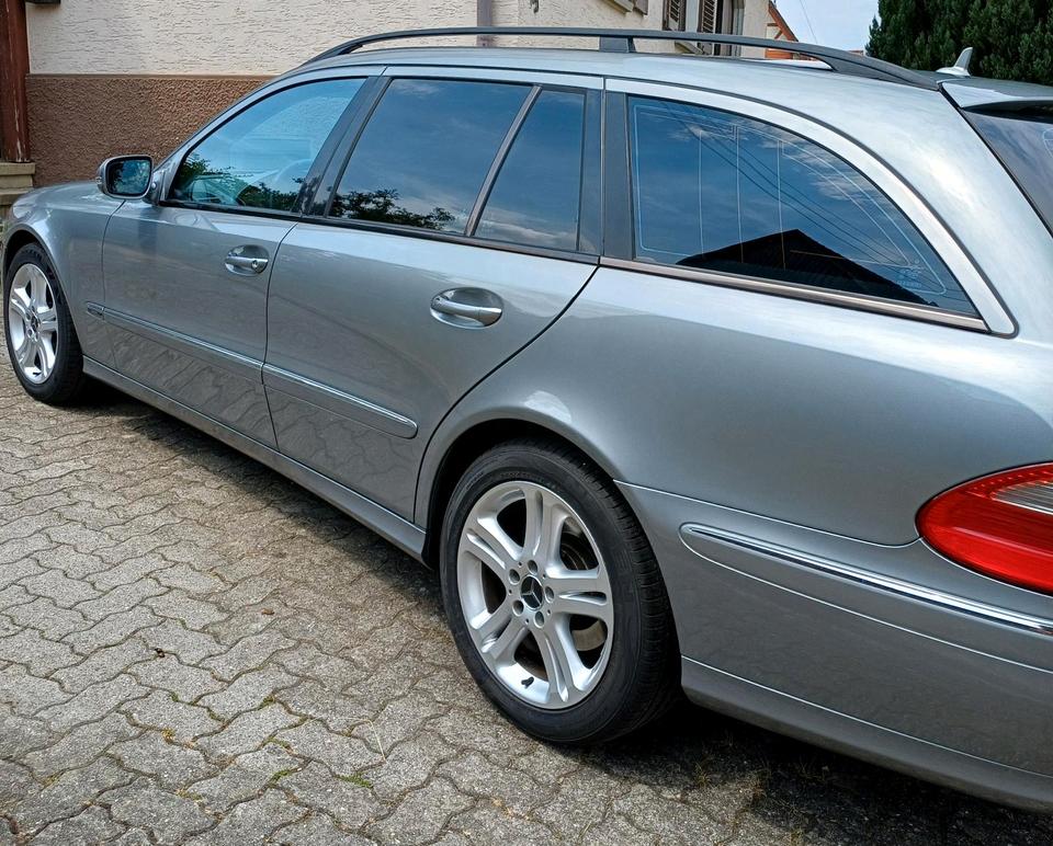 Mercedes Benz E 280 2008 — interior