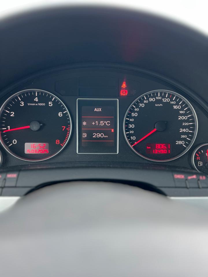 Audi A4 2007 — photo 20