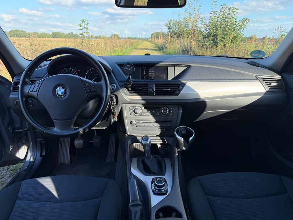 BMW X1 2011 — photo 6