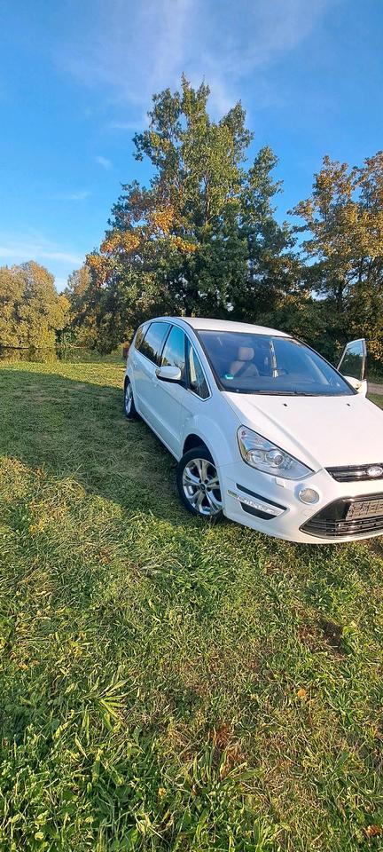 Ford S-Max 2013 — engine