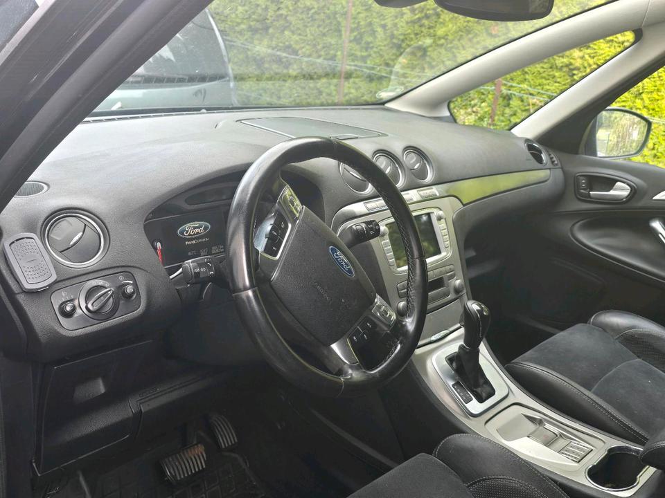 Ford S-Max 2009 — photo 8