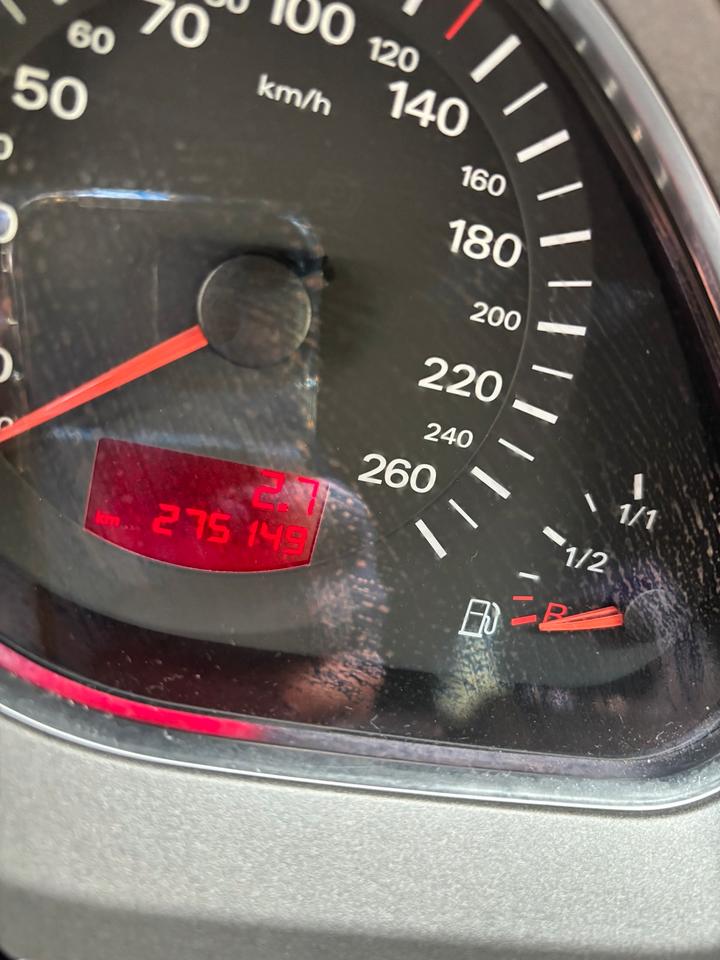 Audi A6 2006 — photo 9