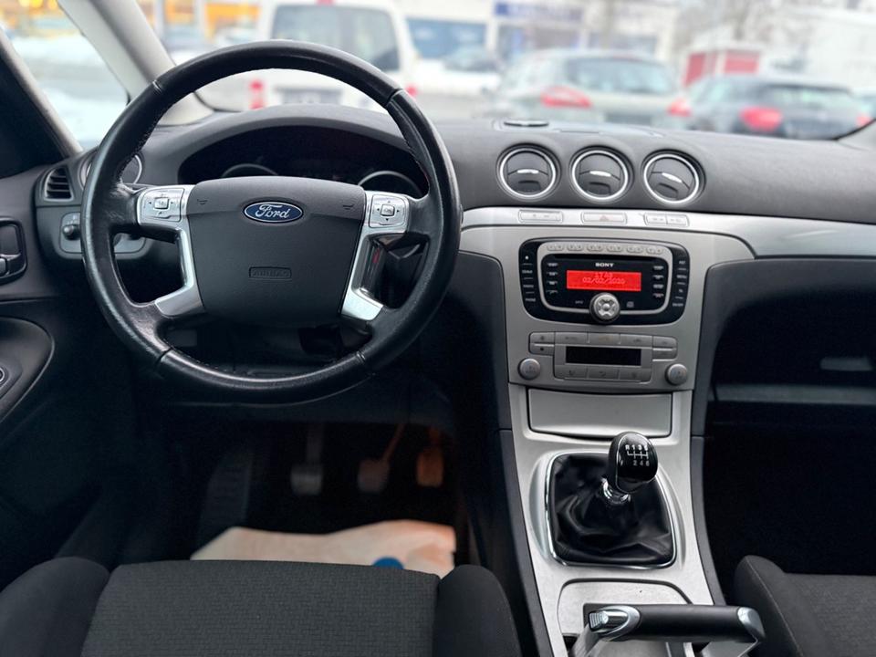 Ford S-Max 2007 — photo 16