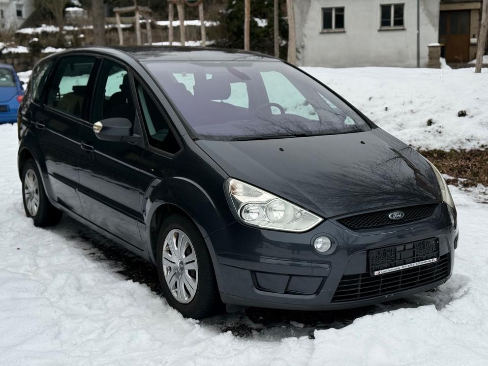 Ford S-Max 2007 — rear view
