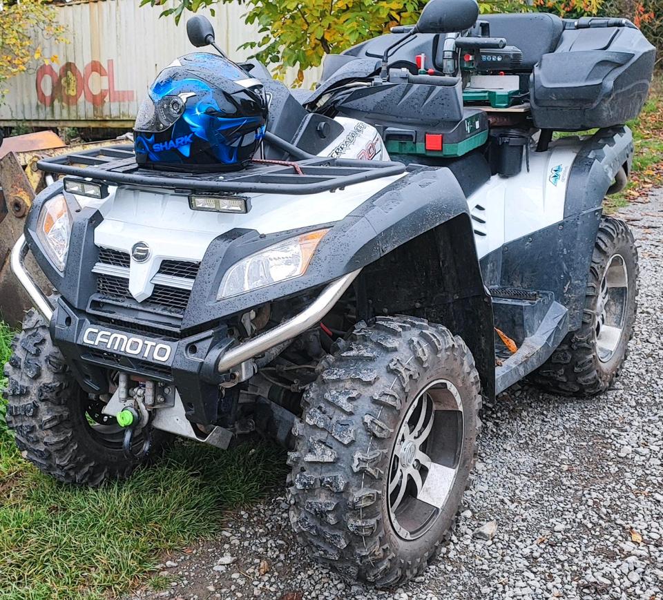 Weitere Motorräder ATV Quad cF Moto 800 V 2 LOF Zulassung 4x4 Verkauf bis Freitag. 2015 — photo 6