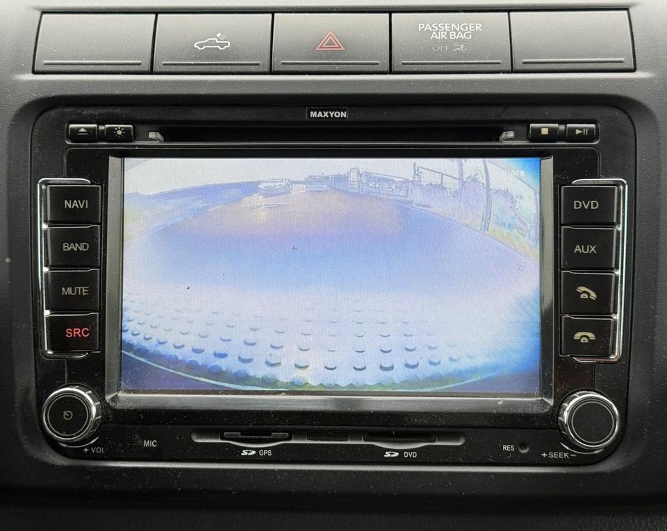 Volkswagen Amarok 2011 — photo 11