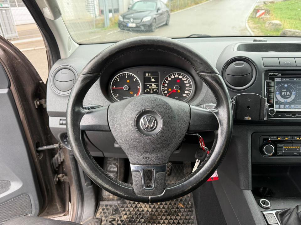 Volkswagen Amarok 2011 — photo 13