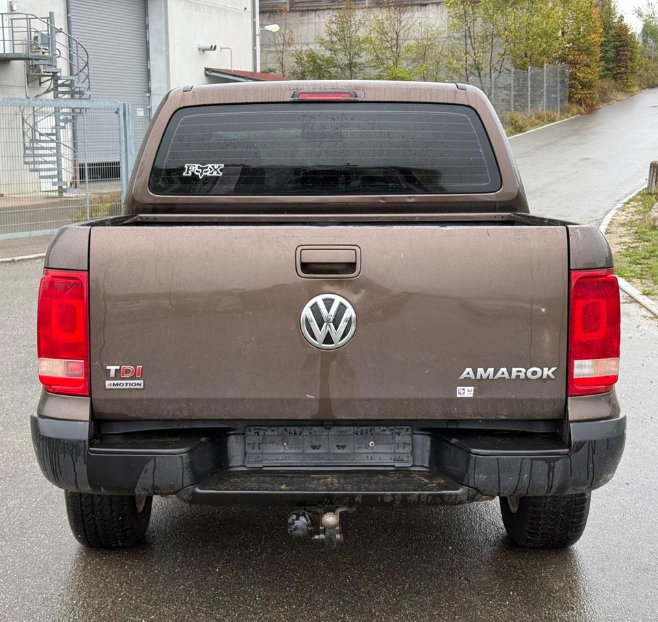Volkswagen Amarok 2011 — interior