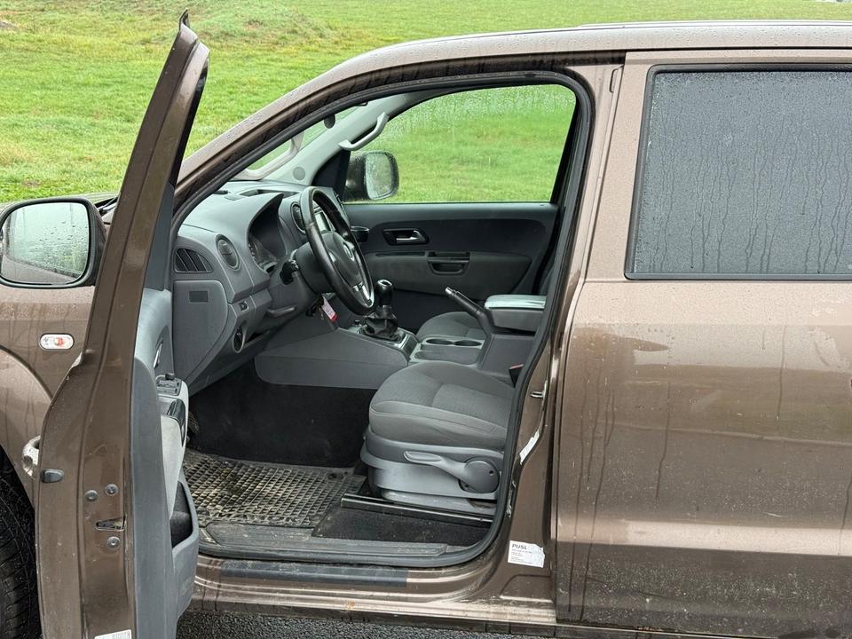Volkswagen Amarok 2011 — photo 7
