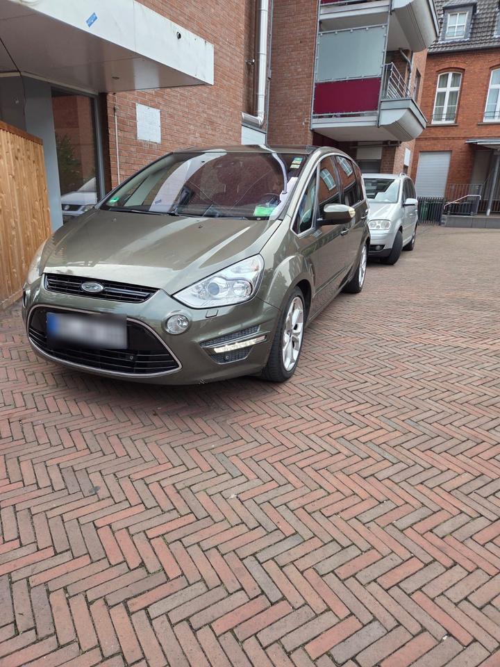Ford S-Max 2011 — interior