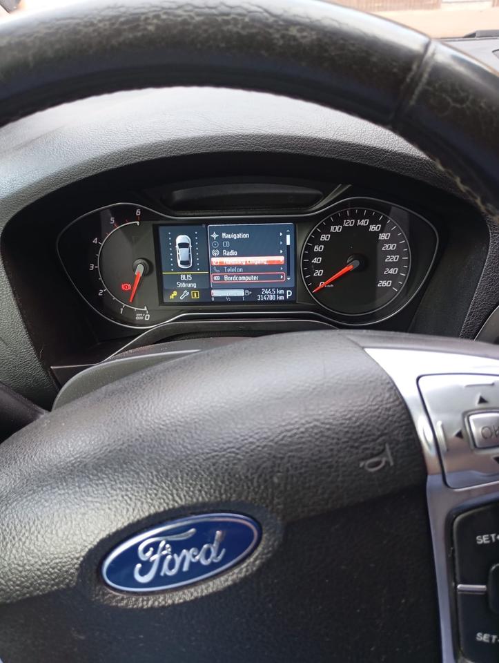 Ford S-Max 2011 — photo 7