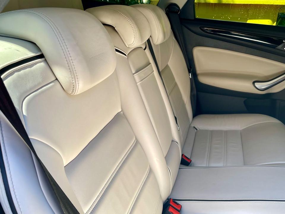 Ford Mondeo 2013 — photo 10