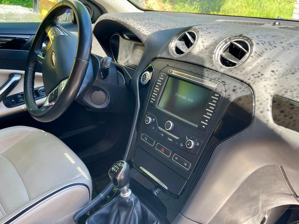 Ford Mondeo 2013 — photo 8