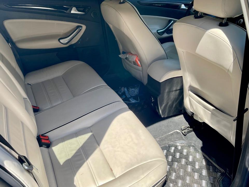 Ford Mondeo 2013 — photo 9
