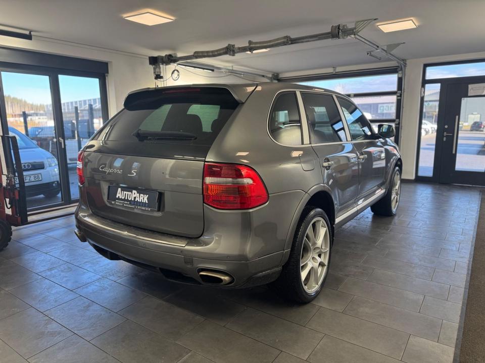 Porsche Cayenne 2007 — photo 7