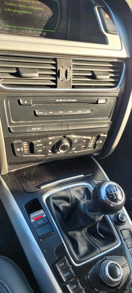 Audi A4 2008 — engine