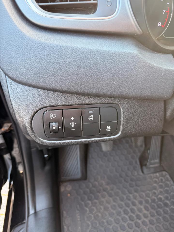 Kia Carens 2015 — photo 6