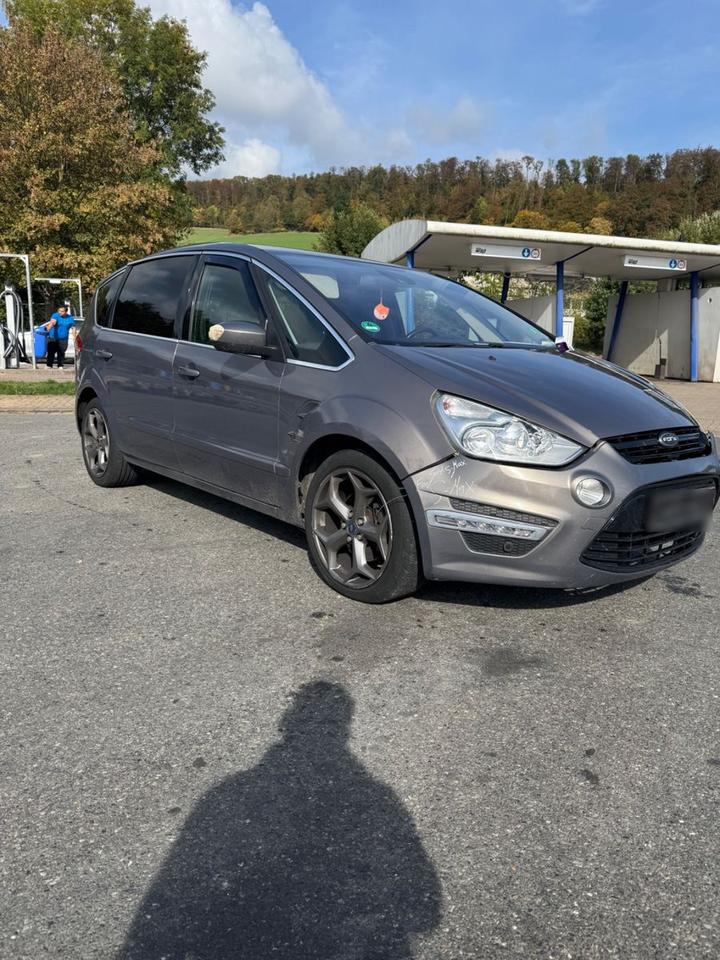 Ford S-Max 2012 — interior