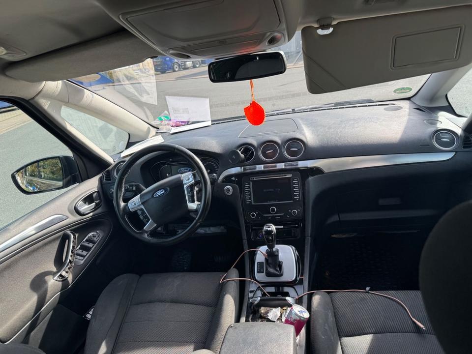 Ford S-Max 2012 — engine