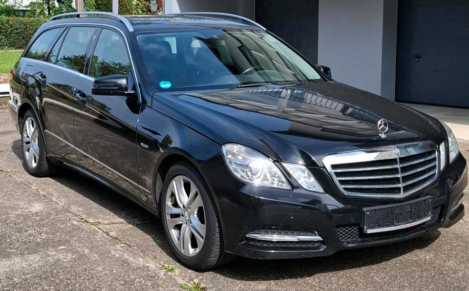 Mercedes Benz E 220 2012 — photo 8