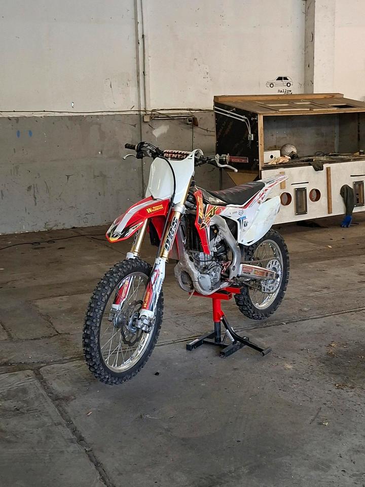Honda CRF250F Motocross, 2015