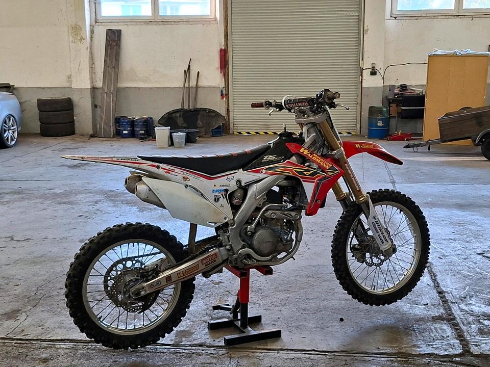 Honda CRF250F Motocross 2015 — салон