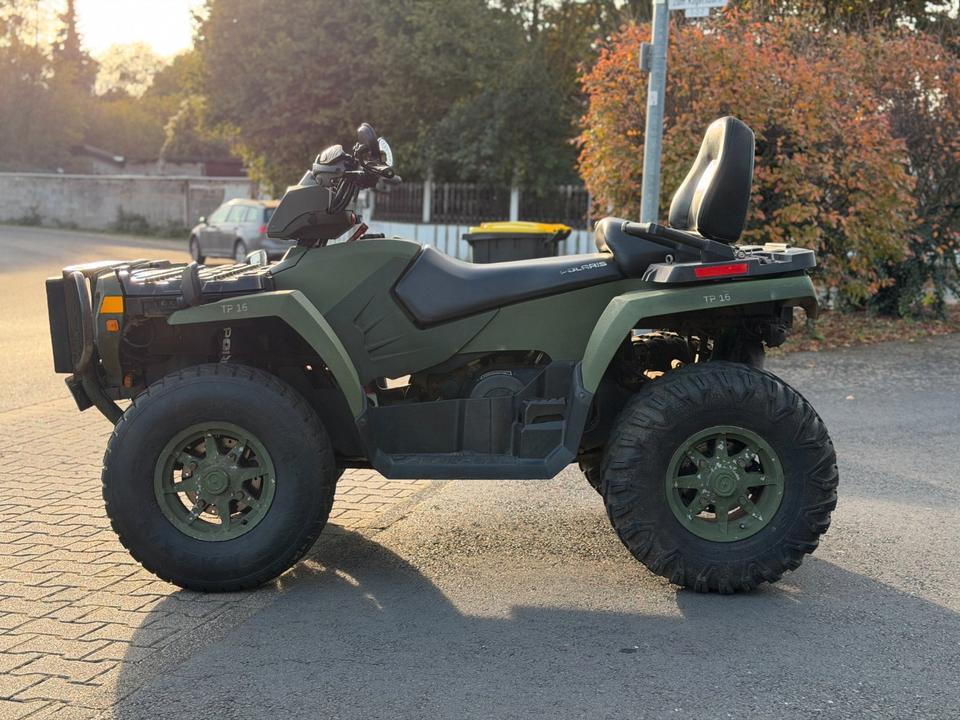 Weitere Motorräder Polaris Sportsman 500 * US Army * Armeefahrzeug ATV Quad 2009 — rear view