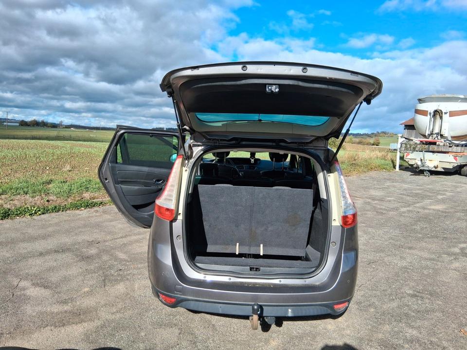 Renault Grand Scenic 2012 — photo 5