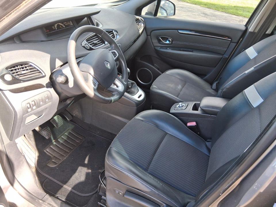 Renault Grand Scenic 2012 — photo 6