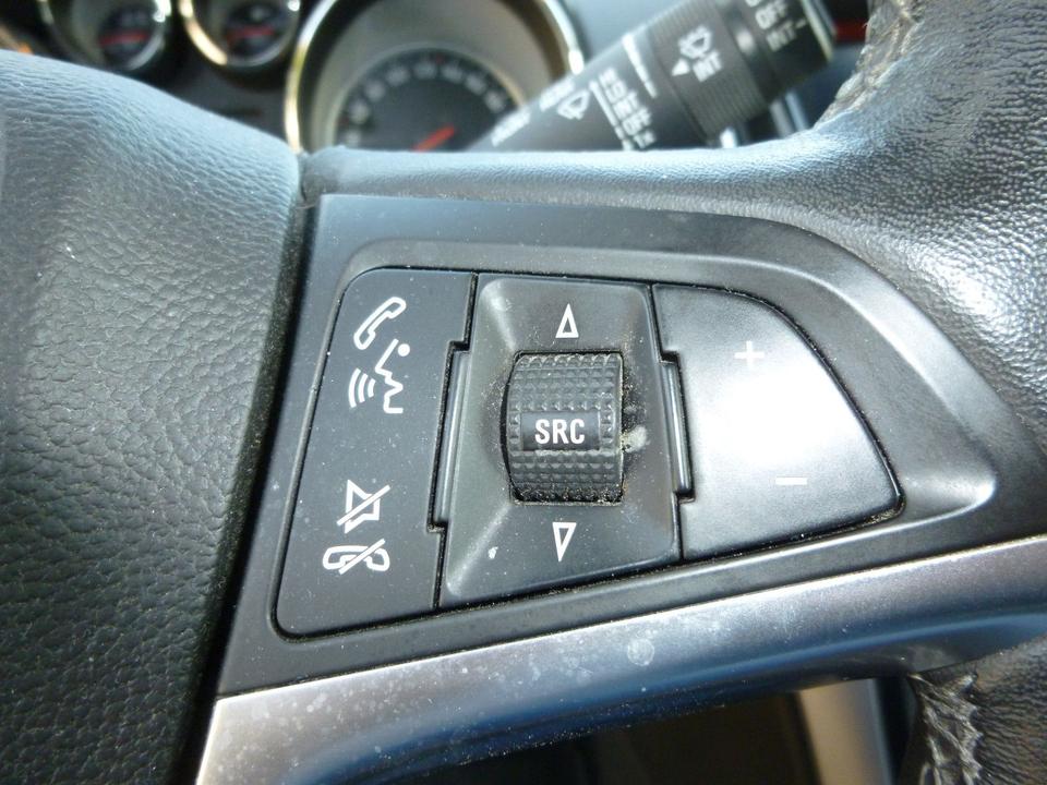 Opel Astra 2014 — photo 14