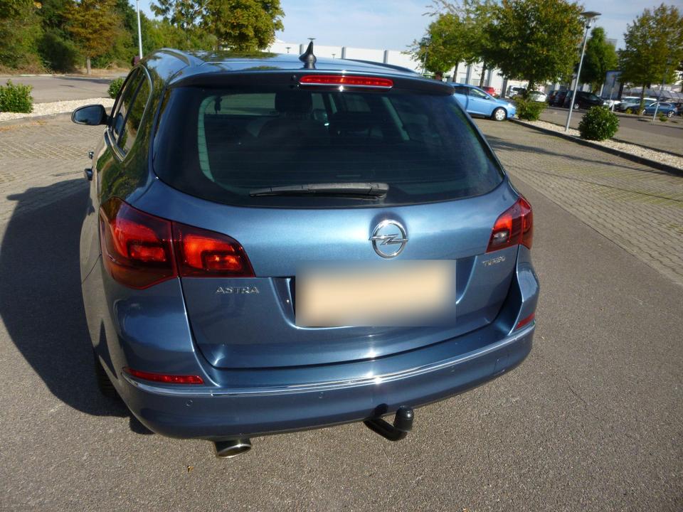 Opel Astra 2014 — photo 6