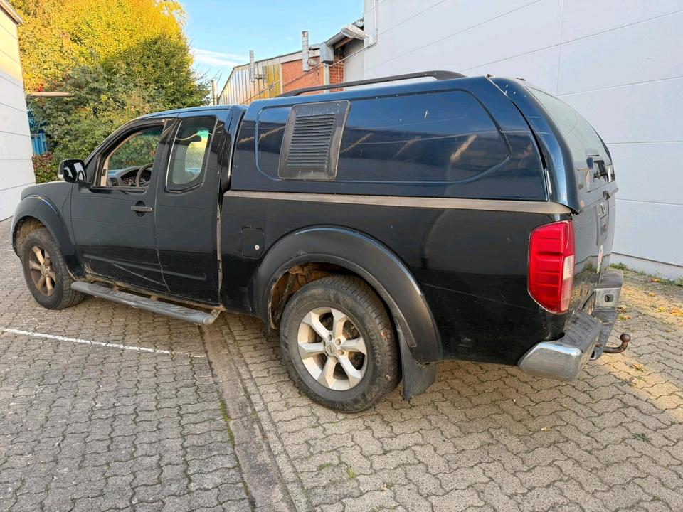 Nissan Navara 2009 — photo 13