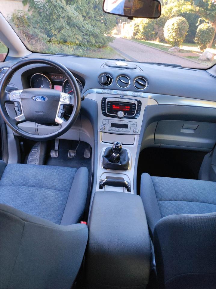 Ford S-Max 2009 — photo 6