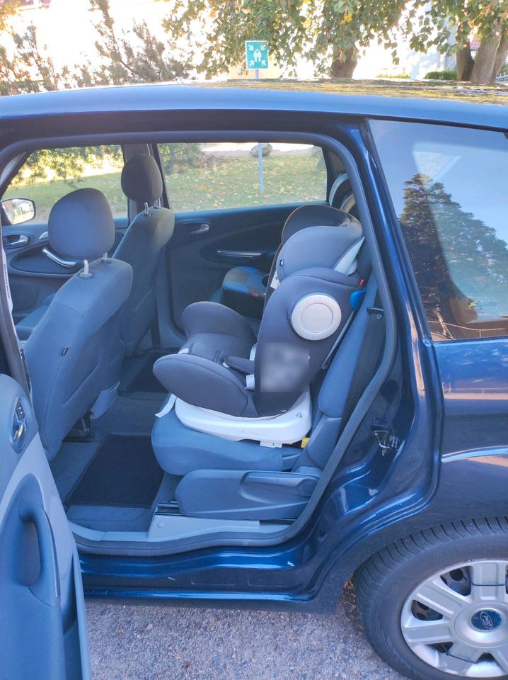 Ford S-Max 2009 — photo 8
